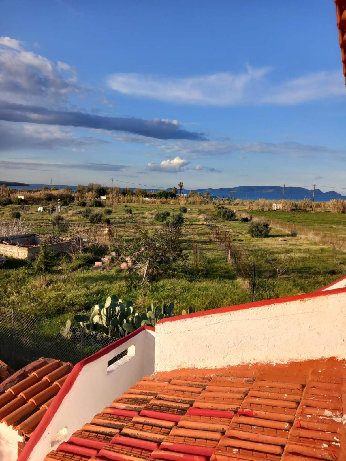 Antikristo Apartment Karteros