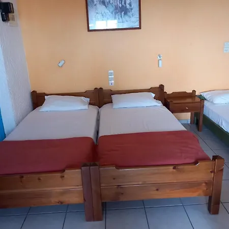 Antikristo Rooms Karteros Exterior photo