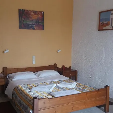 Antikristo Rooms Karteros Exterior photo